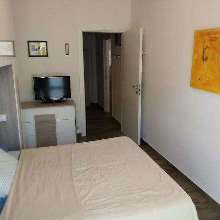 Appartement Rocca View Central Flat à Arona Extérieur photo